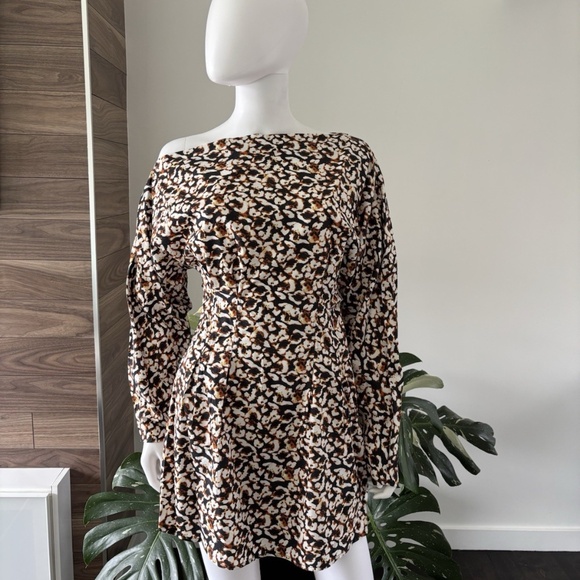 Camilla and Marc Willow Mini Dress Rosette Printed NWT Sz 6❤️ - Picture 5 of 12